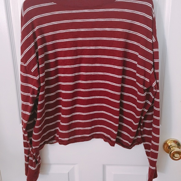 Cozy long sleeve striped tee - Picture 2 of 3